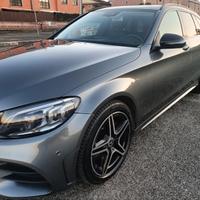Mercedes-Benz  C 220d 4MATIC Premium – AMG Line