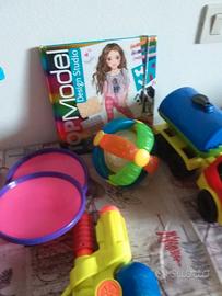 Grande lotto giochi per bambini usati