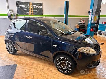 Lancia Ypsilon 1.2 69 CV 5 porte S&S Gold