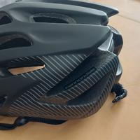 Scarpe Gaerne bicicletta + casco cannondale