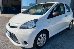 Toyota Aygo 1.0 12V VVT-i 3 porte Active Connect