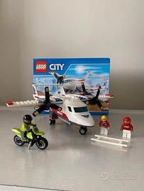 LEGO City Great Vehicles 60116 - Aereo- ambulanza
