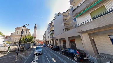 Trilocale con balcone e cantina in zona signorile