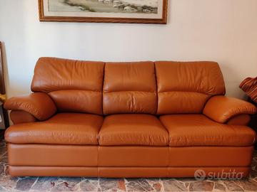 Set divano e due poltrone Dondi in pelle