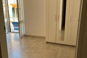 Camera singola con balcone in centro