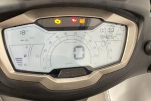 PIAGGIO BEVERLY 400 HPE