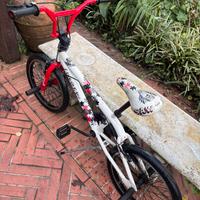 bicicletta bmx
