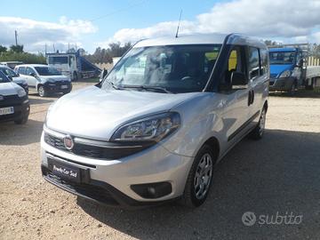 Fiat Doblo 5 posti autocarro