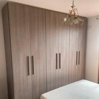 Camera, armadio, comò e comodini