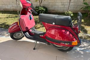 Vespa 125 PX Arcobaleno del 1984