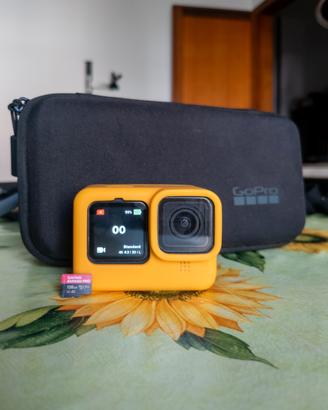 GoPro Hero 9 Black + MicroSD SanDisk+Kit Accessori
