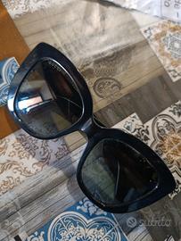 Occhiali da sole Gucci cat-eye neri - Come nuovi