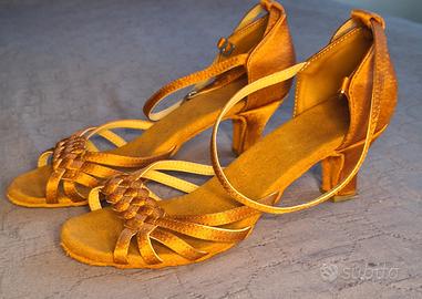 Scarpe da ballo latino donna con tacco – come nuov