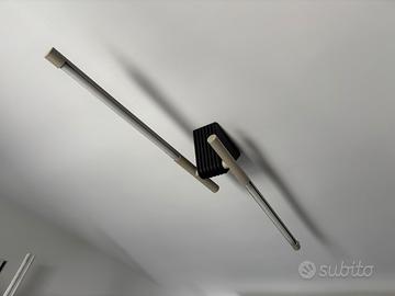 Iconica lampada fluorescente design Sistema Flu