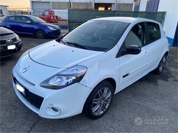 Renault Clio 1.2 16V 5 porte Luxe