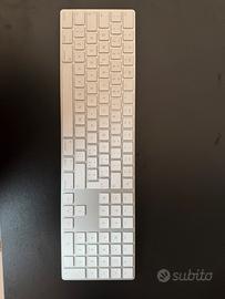 Apple magic keyboard con tastierino