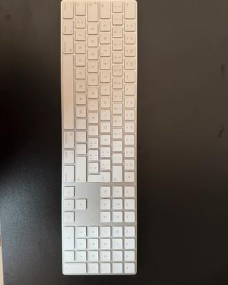 Apple magic keyboard con tastierino