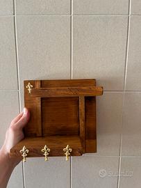 Mensola portachiavi in legno di abete Fatta a mano