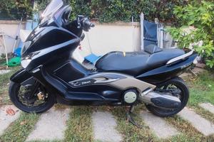 Tmax 500 2004