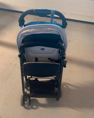 Passeggino leggero chicco