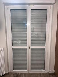 Porta finestra infisso pvc doppio vetro