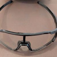 Occhiali da ciclismo con lenti fotocromatiche 