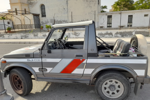 Suzuki samurai SJ413