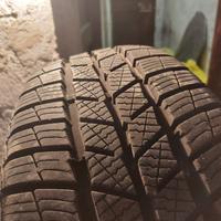4 gomme/pneumatici invernali 185/55 R15 usate poco