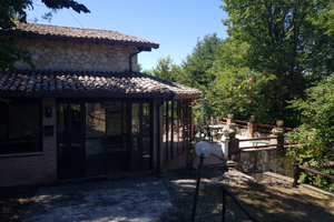 Villetta a due piani con giardino