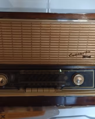 Radio vintage Telefunken Concerto Stereo Mod. R234