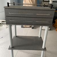 CARRELLO CON DUE CASSETTI SU RUOTE