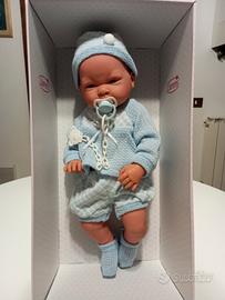 Bambola Hugo di Llorens per bambine dai 3 anni 