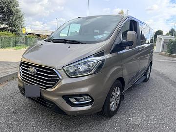 FORD TOURNEO 9 POSTI E GANCIO TRAINO 105000 km