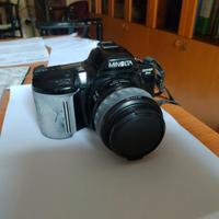 MINOLTA DYNAX 3Xi  con obiettivo 35-80 mm