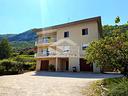 appartamento-di-200-m²-con-5-locali-e-box-auto-dop