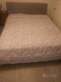 coperta in lana rosa per letto matrimoniale