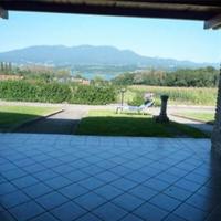 Piccolo bilocale vista lago sulla pista ciclabile