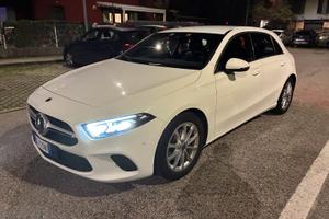 Mercedes Benz Berlina ClasseA 160 SPORT W177 2020