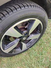 4 GOMME 4 STAGIONI UZATE POCO 215%55/18/99V