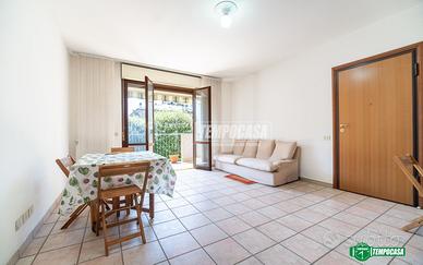 TRILOCALE CON DOPPI SERVIZI, POSTO AUTO E BOX
