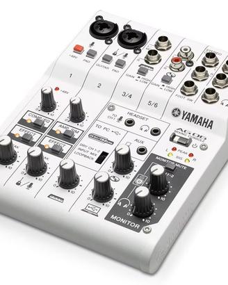 Mixer Yamaha AG06