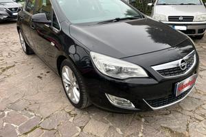 Opel Astra 1.4 Turbo 140CV 5 porte Cosmo