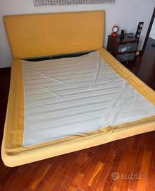 Letto matrimoniale con rete in doghe