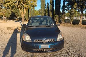 TOYOTA YARIS 1.0 per Neopatentati