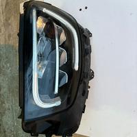 Faro anteriore Mercedes GLC dal 2015 in poi