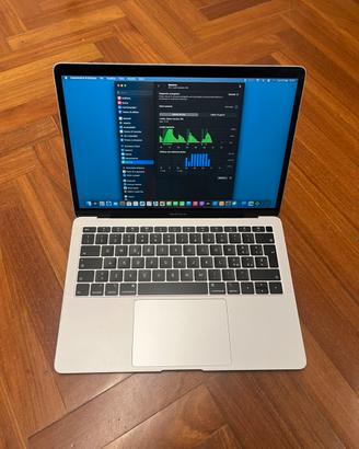 MACBOOK AIR