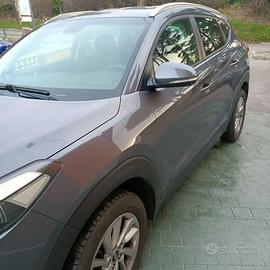 Veandesi Hiunay Tucson  diesel