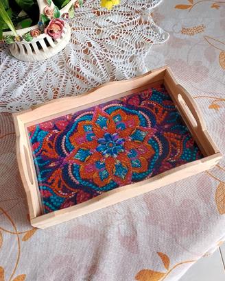Vassoio in legno con mandala diamond painting 