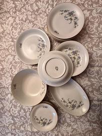Servizio piatti ROYAL in porcellana floreale 
