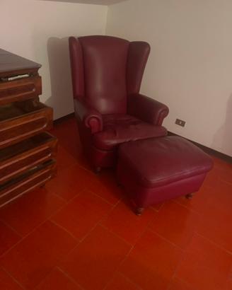Poltrona e pouf Frau